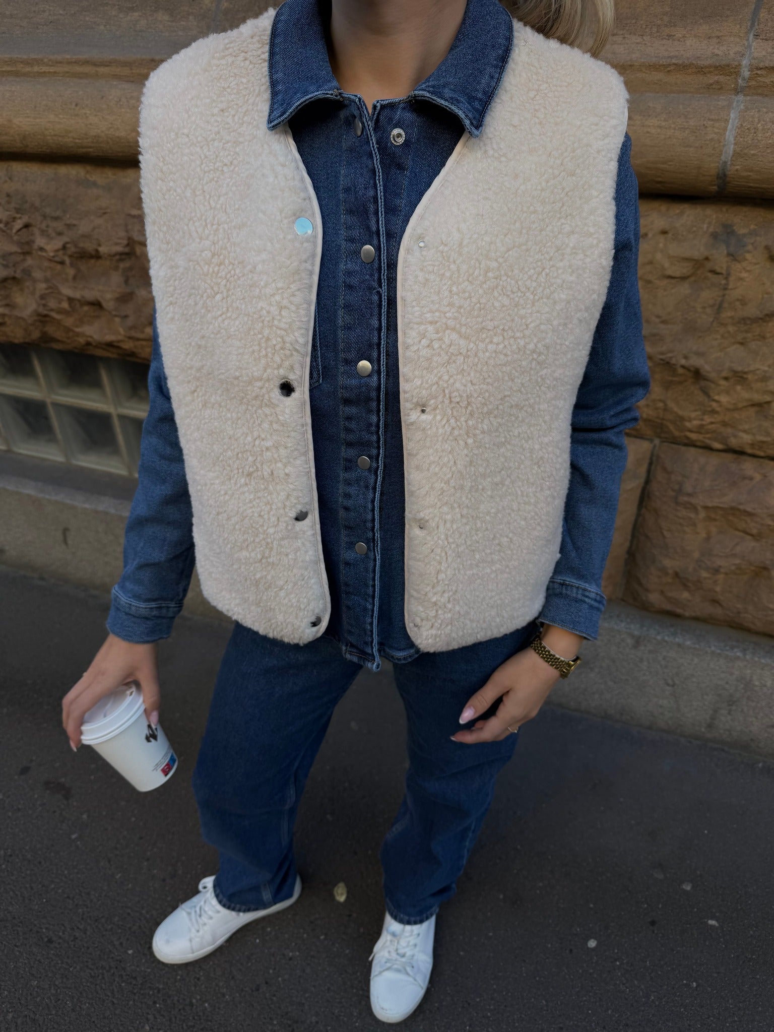 OBJELLA Otw Gilet - Sandshell